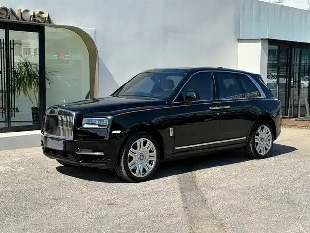 Rolls-Royce Cullinan, 2021