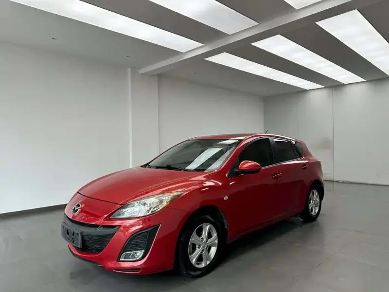 Mazda 3 (Import), 2011