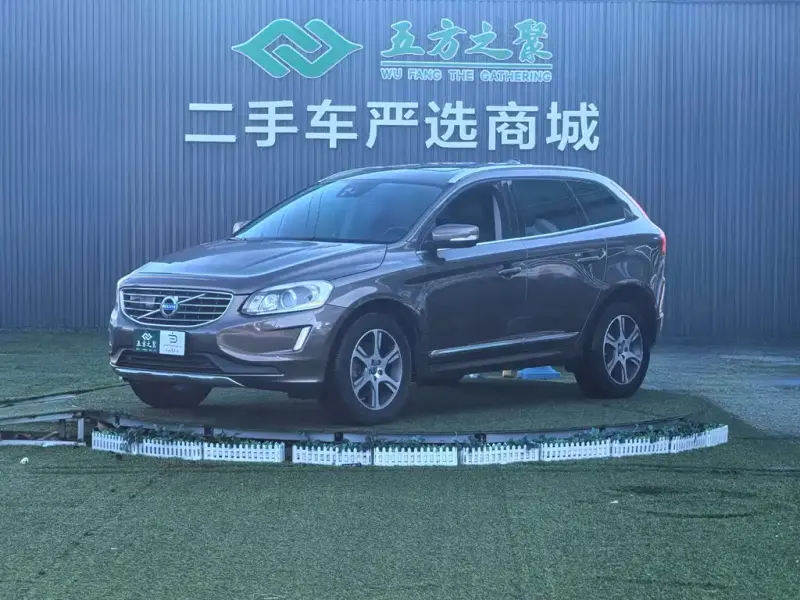 Volvo XC60, 2015