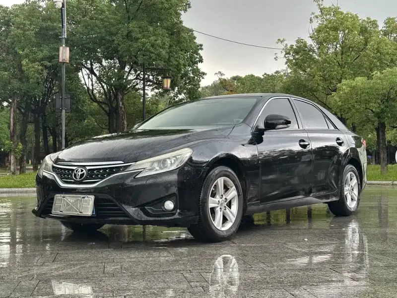 Toyota Reiz, 2015