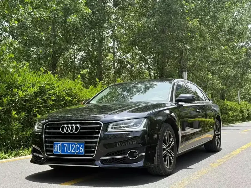 Audi A8, 2013