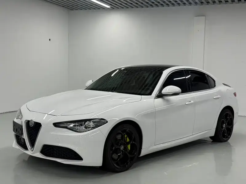 Alfa Romeo Giulia, 2017