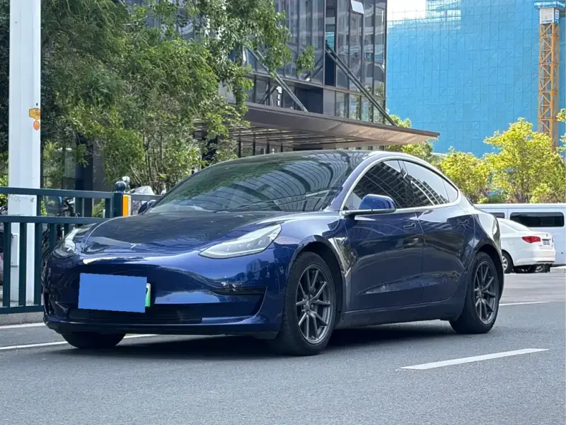 Tesla Model 3, 2020