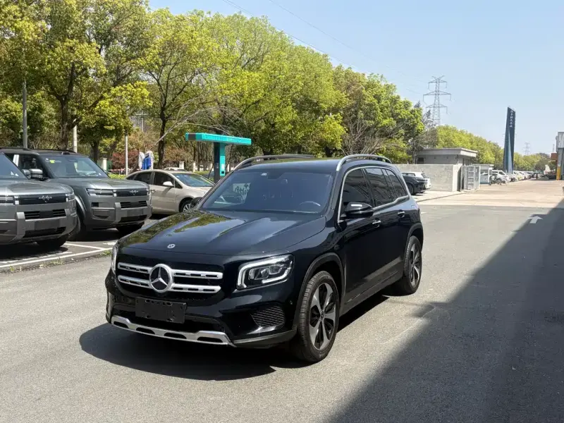 Mercedes-Benz GLB, 2022