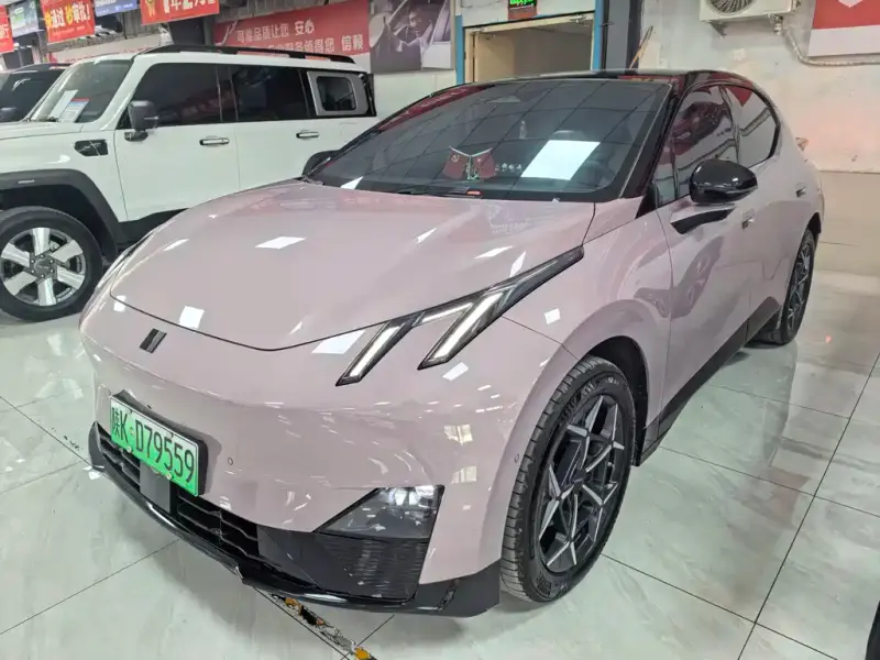 Lynk & Co Z20, 2025