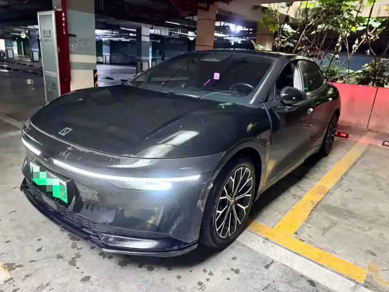 Zeekr 007, 2024
