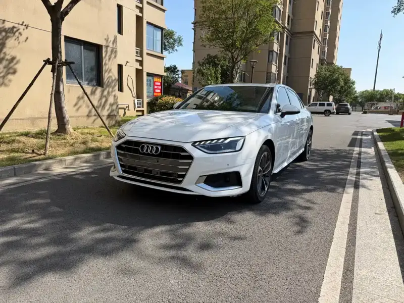 Audi A4L, 2022