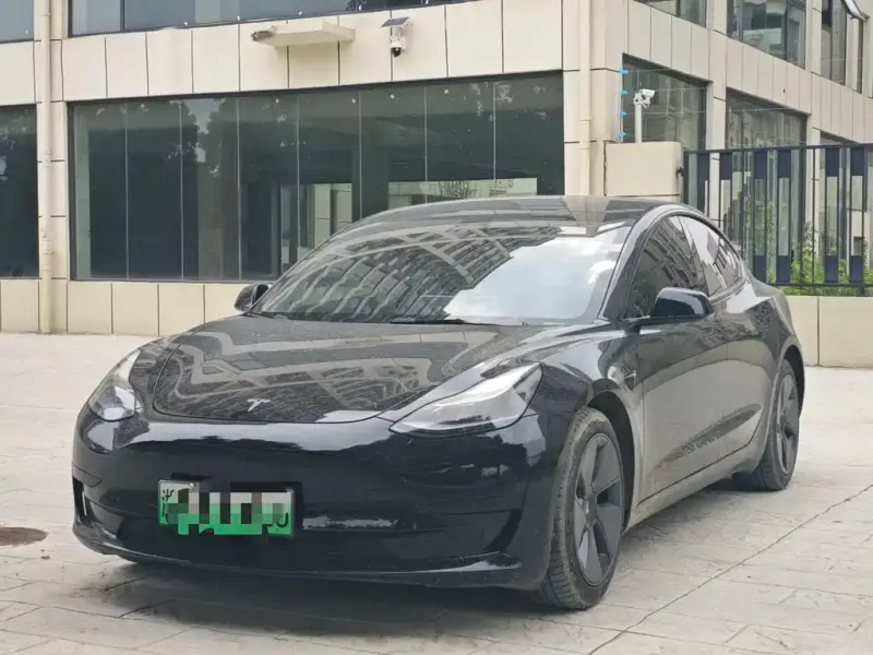 Tesla Model 3, 2022