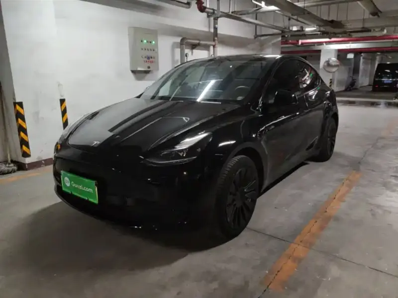 Tesla Model Y, 2023