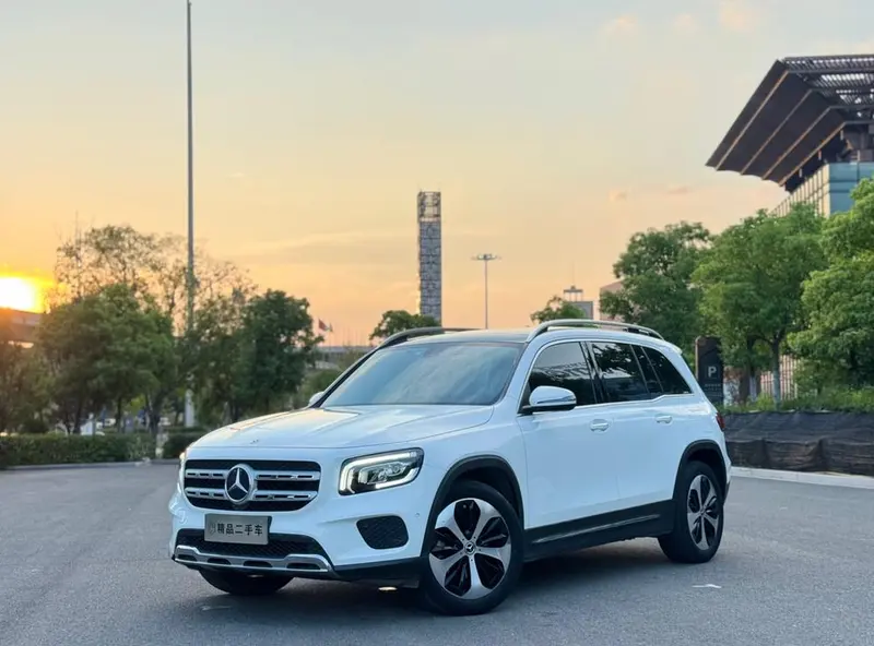 Mercedes-Benz GLB, 2020