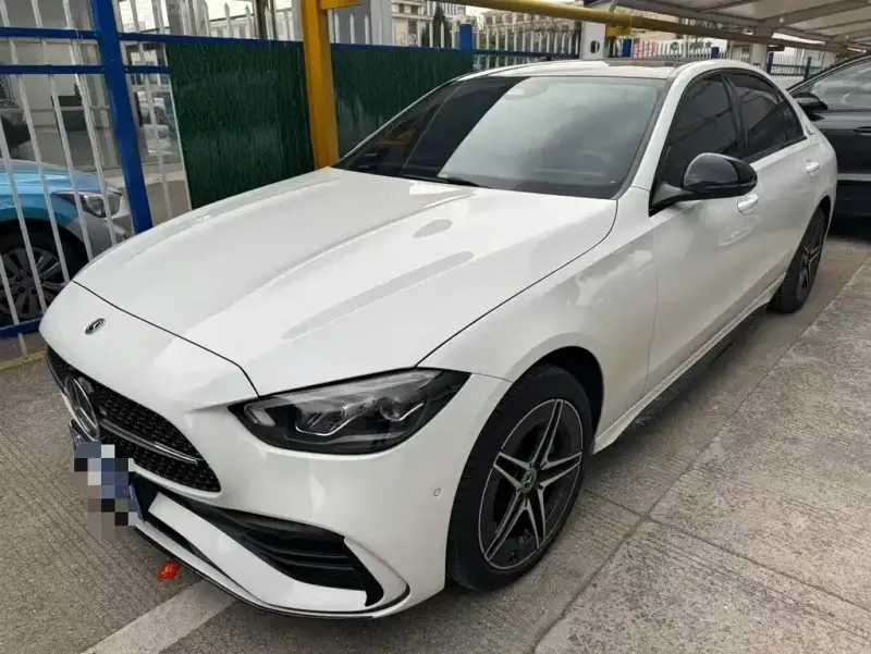 Mercedes-Benz C-Class, 2024