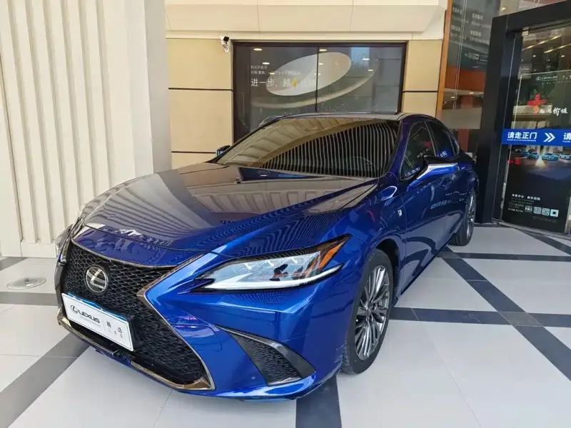 Lexus ES, 2019