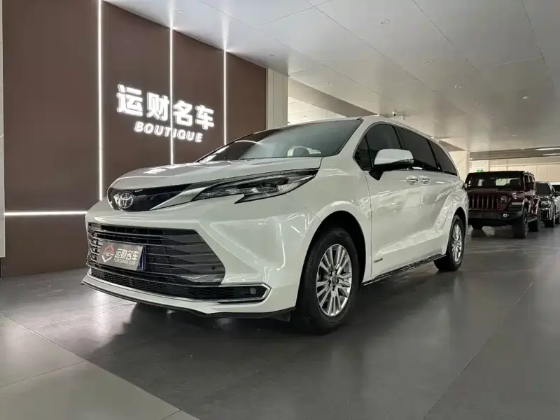 Toyota Sienna, 2022