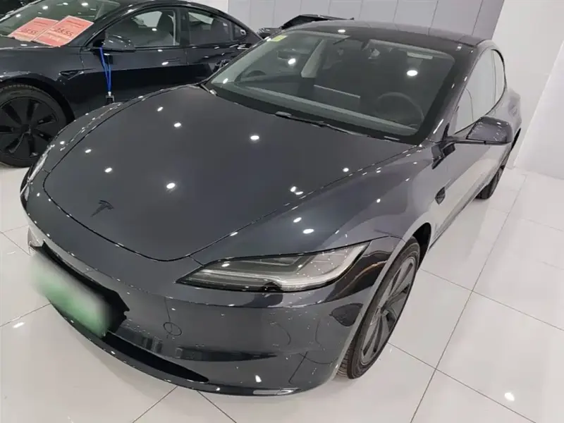 Tesla Model 3, 2026