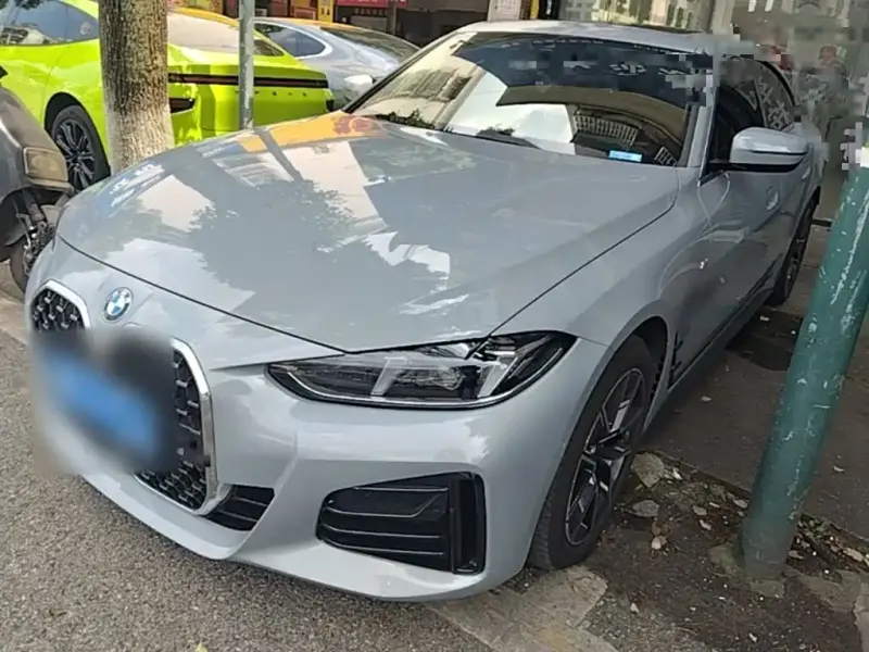 BMW 4 Series, 2025