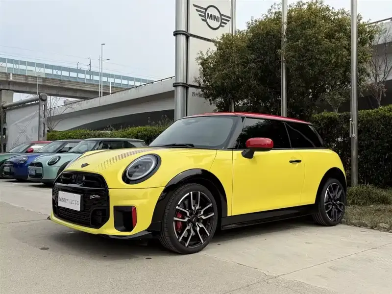 MINI JCW, 2026