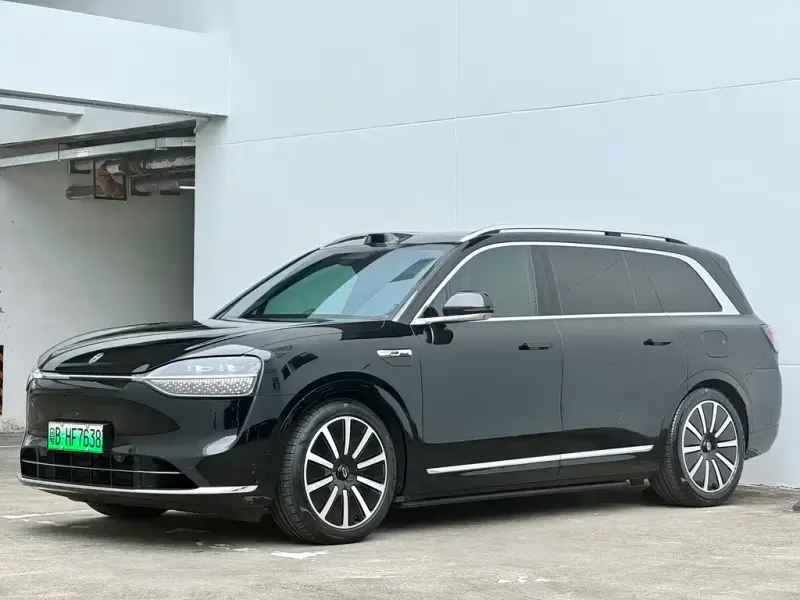 AITO M9, 2025
