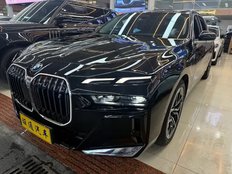BMW i7, 2024