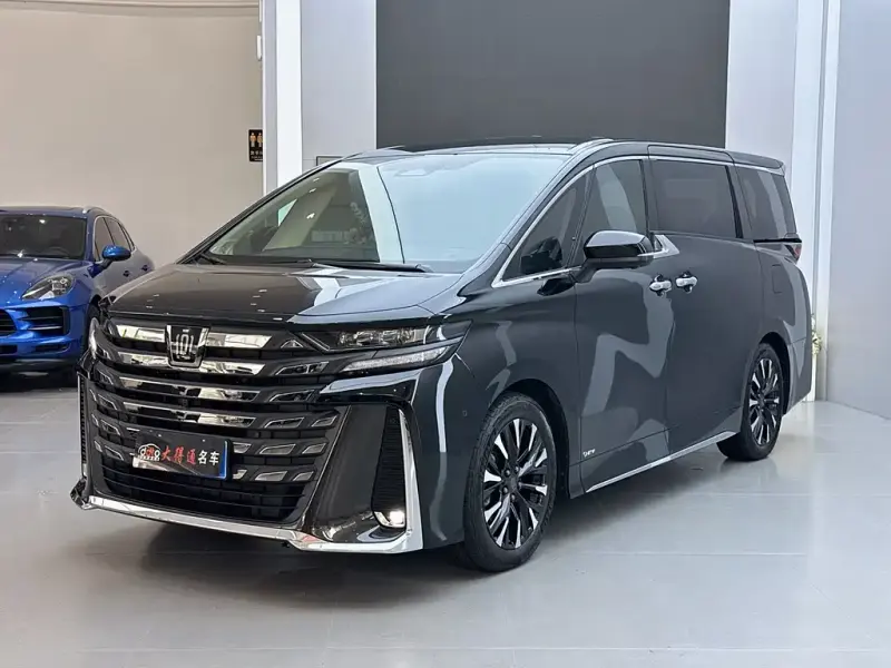 Toyota Vellfire, 2024