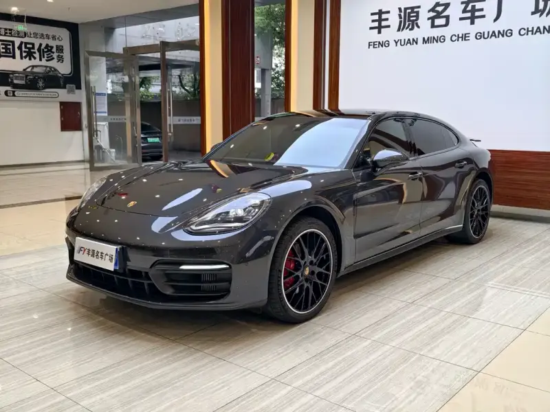 Porsche Panamera, 2023