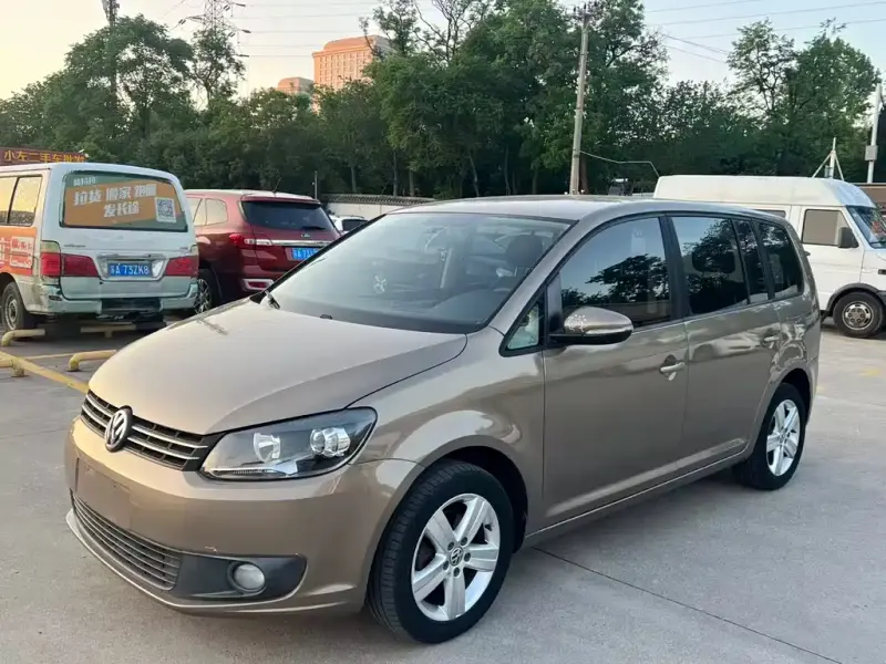 Volkswagen Touran, 2015