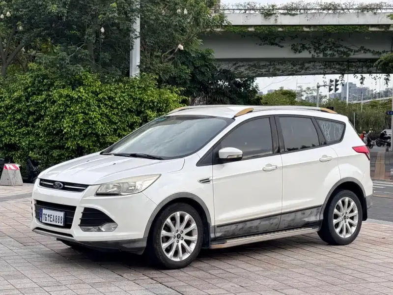Ford Kuga, 2016