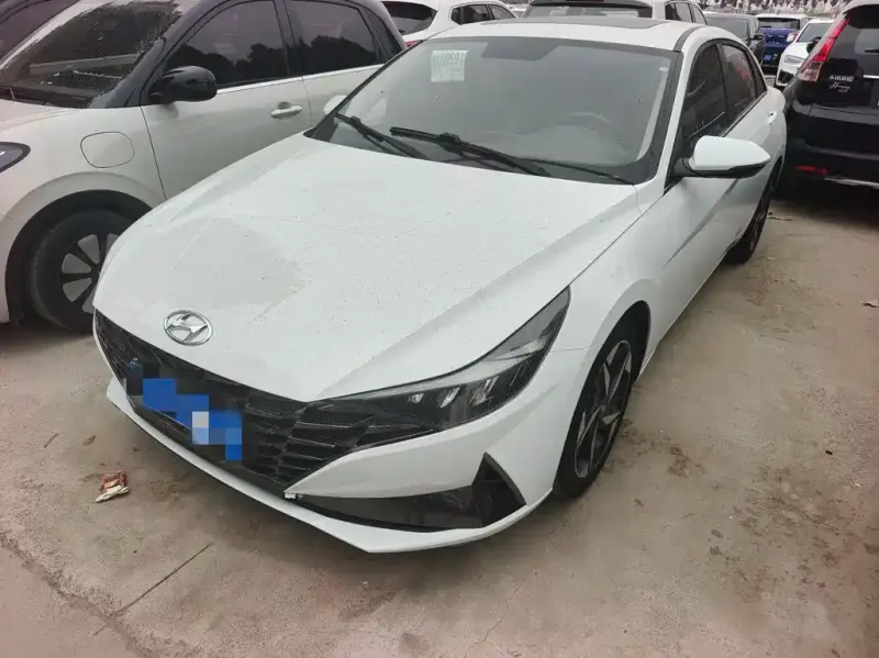 Hyundai Elantra, 2021