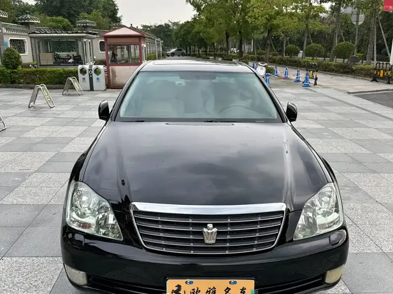 Toyota Crown, 2009