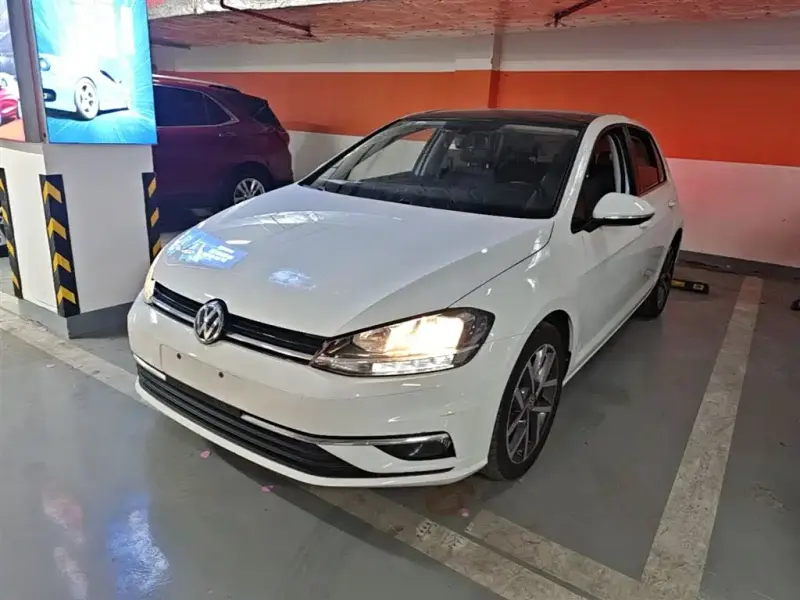 Volkswagen Golf, 2020