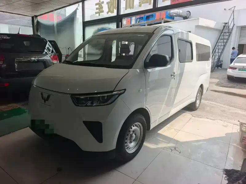 Wuling Yangguang, 2025