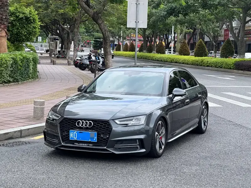Audi A4L, 2020
