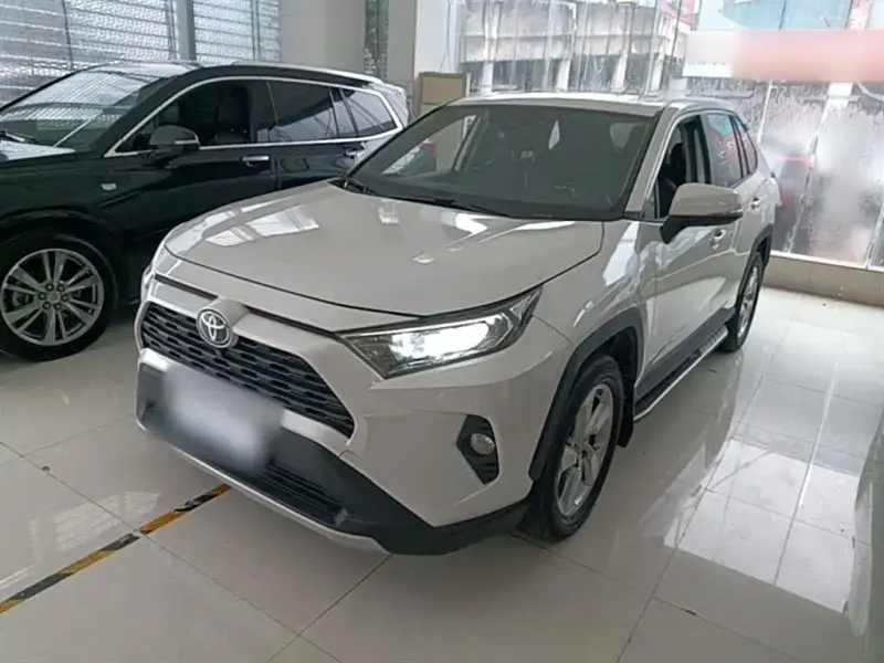 Toyota RAV4, 2021
