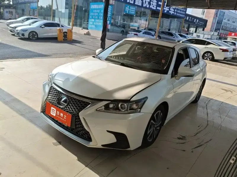 Lexus CT, 2019
