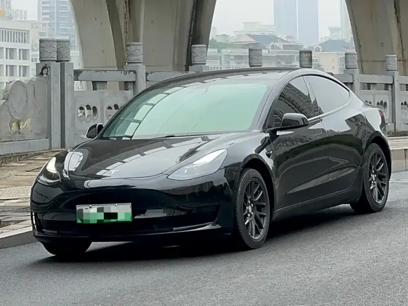 Tesla Model 3, 2021