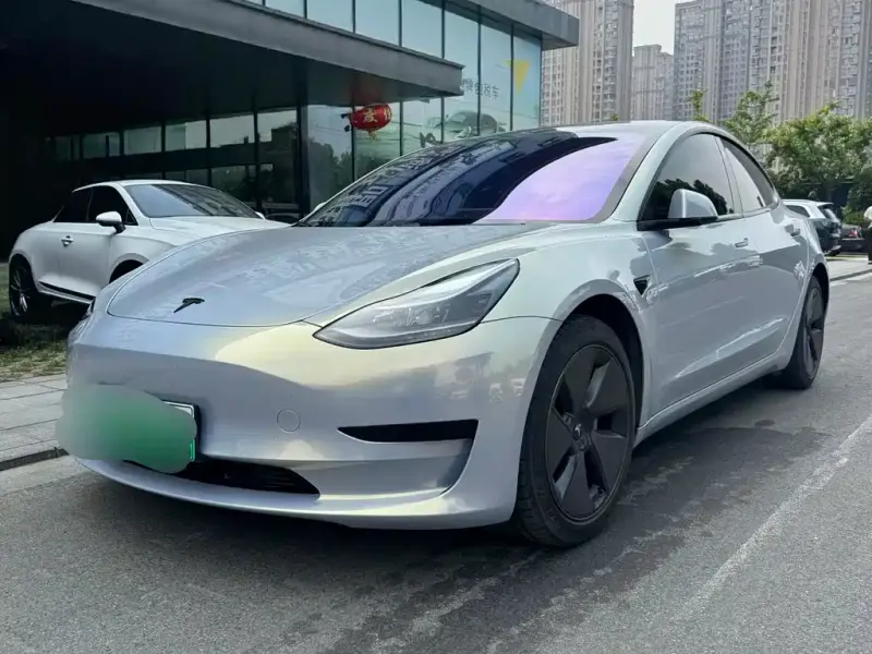Tesla Model 3, 2021