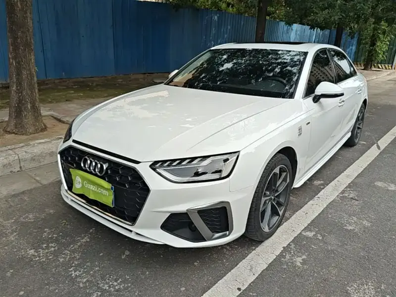 Audi A4L, 2020