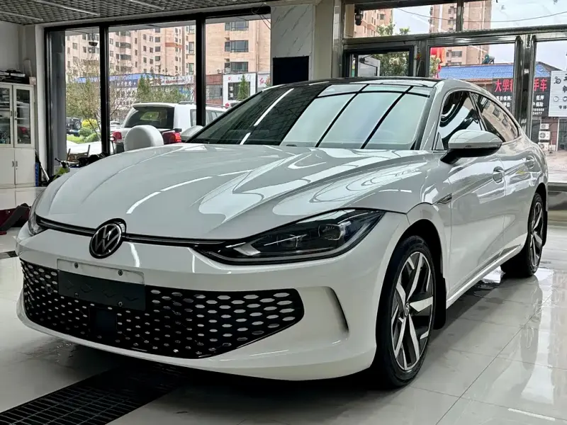 Volkswagen Lamando, 2023
