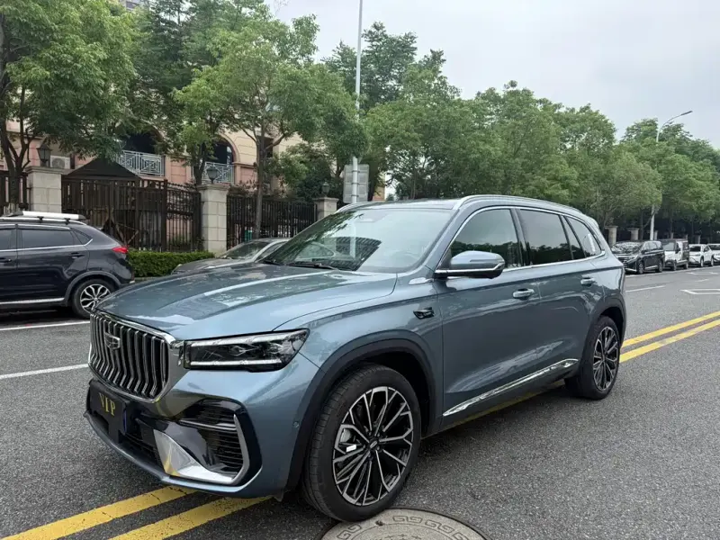 Geely Xingyue L, 2025