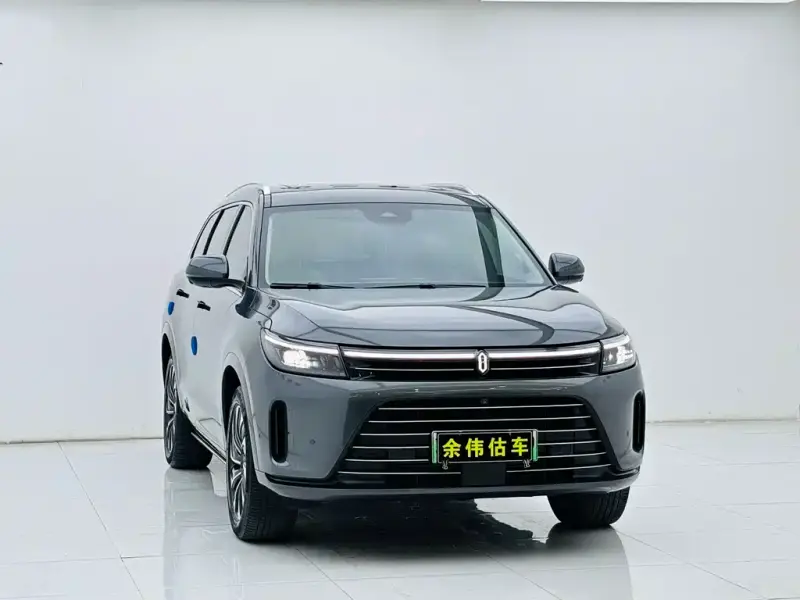 AITO M7, 2023