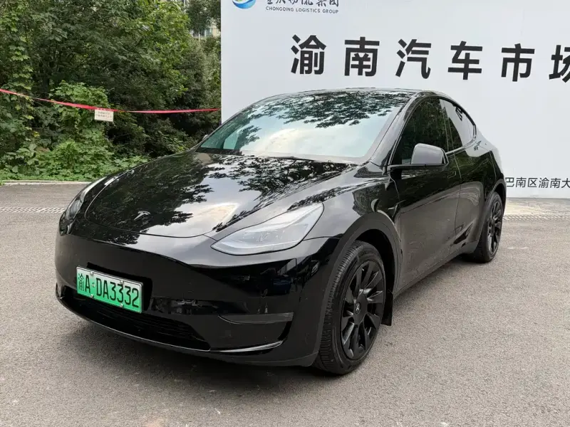 Tesla Model Y, 2023