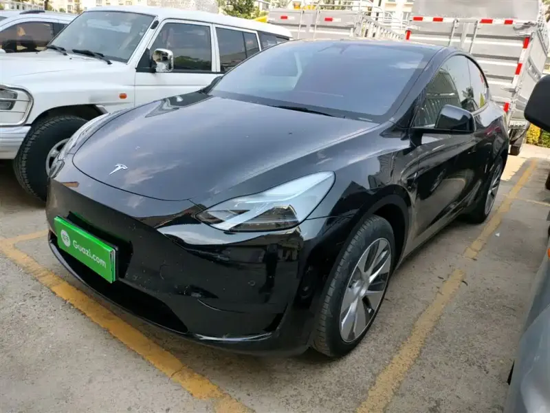 Tesla Model Y, 2022