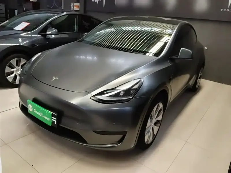 Tesla Model Y, 2022
