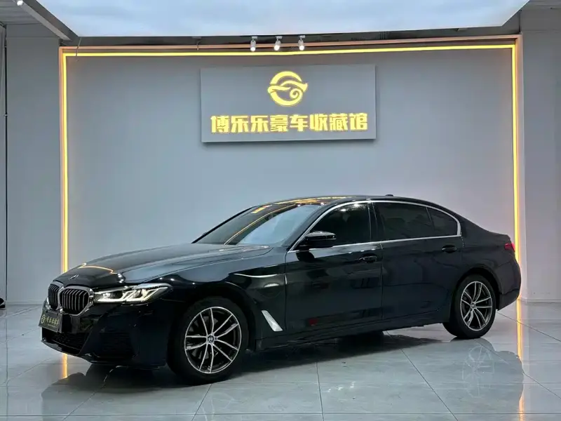 BMW 5 Series, 2022