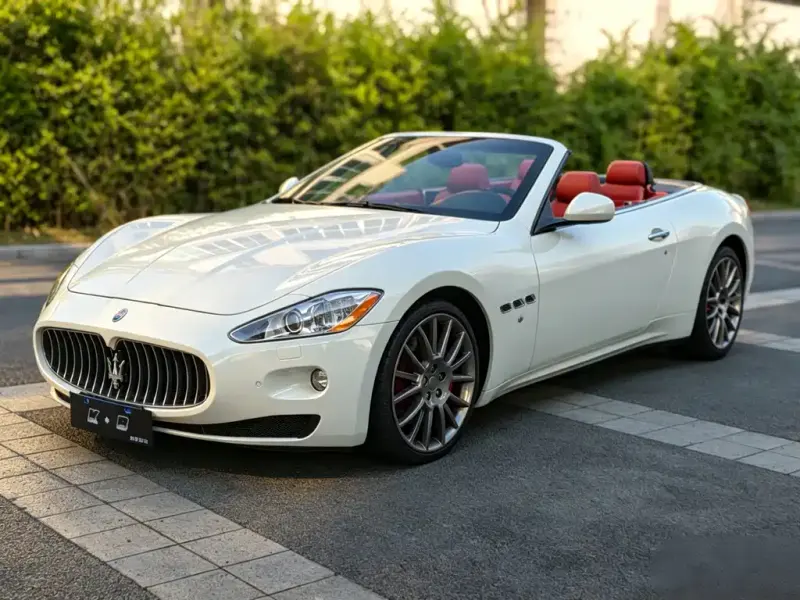 Maserati GranCabrio, 2012