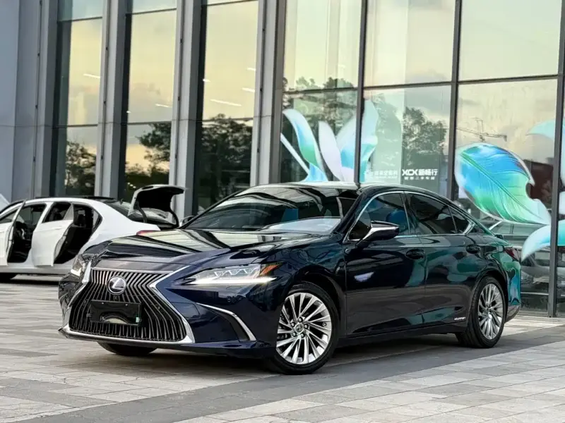 Lexus ES, 2019