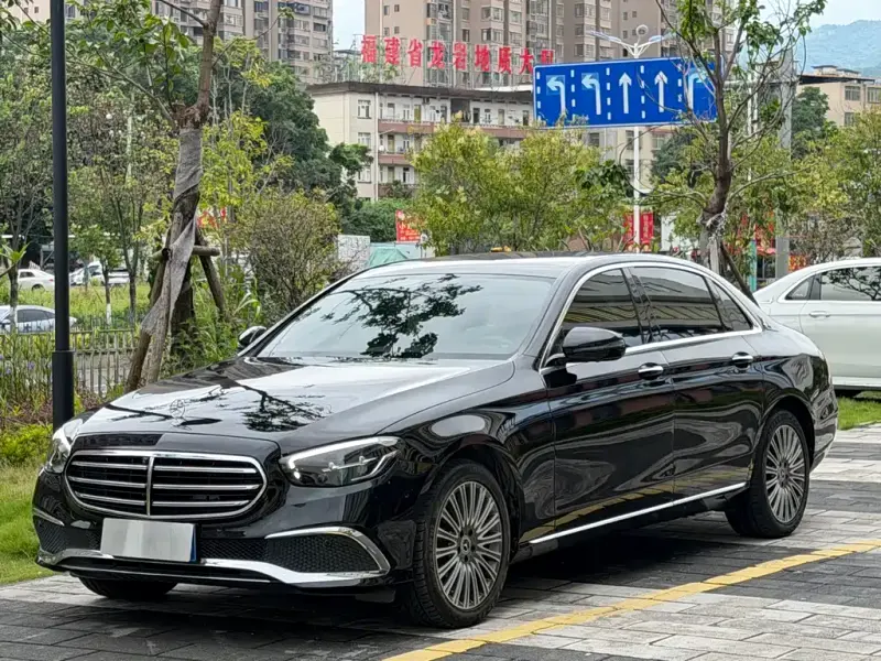 Mercedes-Benz E-Class, 2022