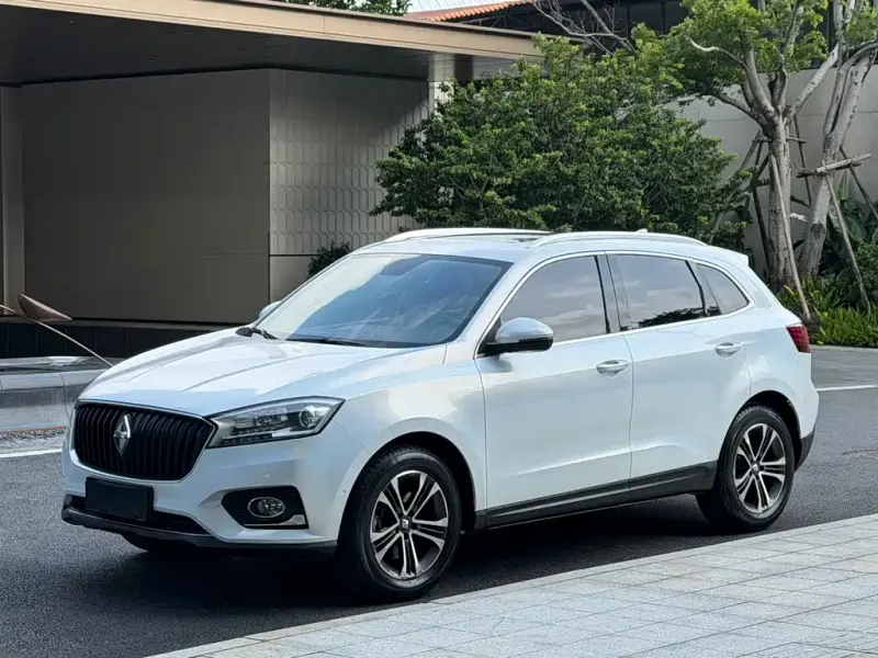 Borgward BX7, 2016