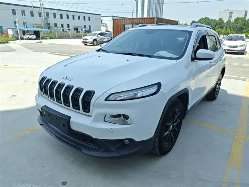 Jeep Cherokee, 2016