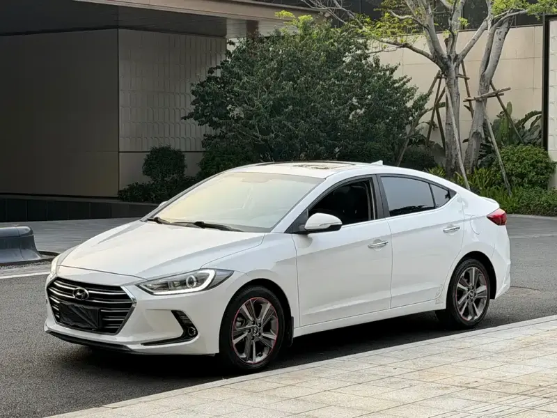 Hyundai Elantra, 2017