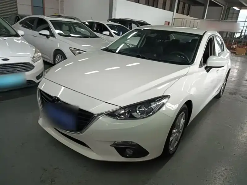 Mazda 3 Axela, 2016